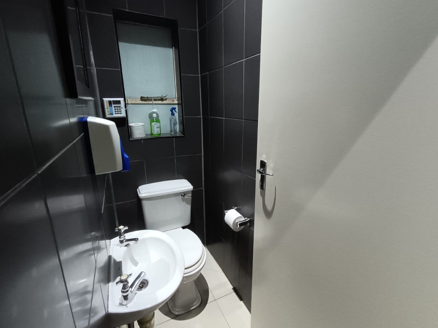 Bedroom Property for Sale in Newton Park Eastern Cape